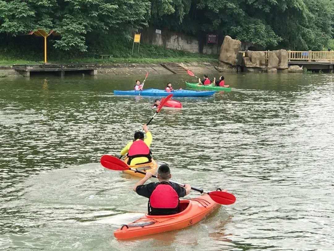 遠(yuǎn)程監(jiān)控,報(bào)警巡邏,清機(jī)加鈔,清分整點(diǎn),憑證寄庫(kù),頭寸箱寄庫(kù),商鋪安保,智能家居